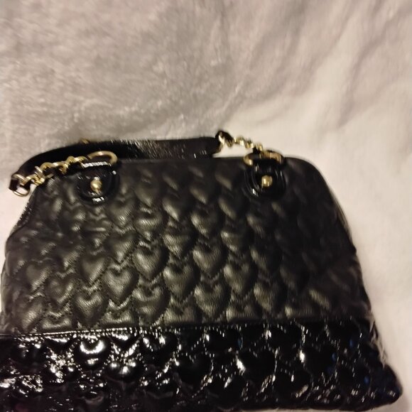 Betsey Johnson Set - Picture 15 of 16